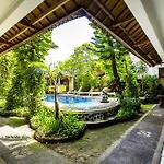 Hotel Sanjaya Managed By Tinggal