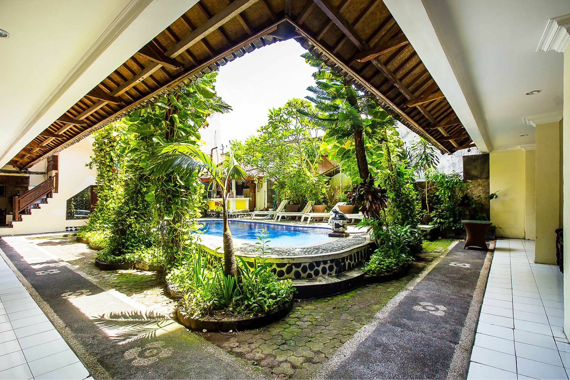 Sanjaya Managed By Tinggal Hotel 3*